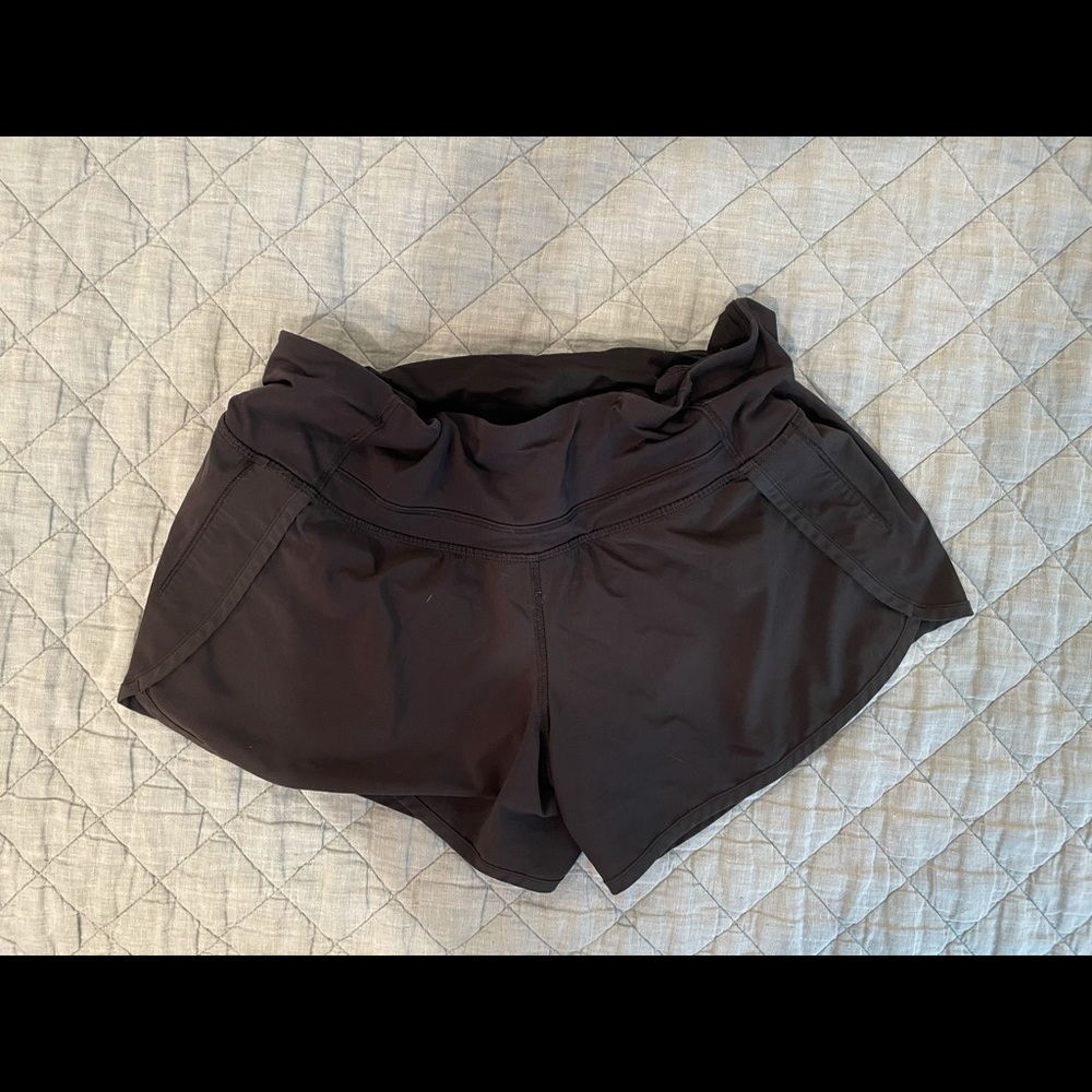 Lululemon shorts size 6